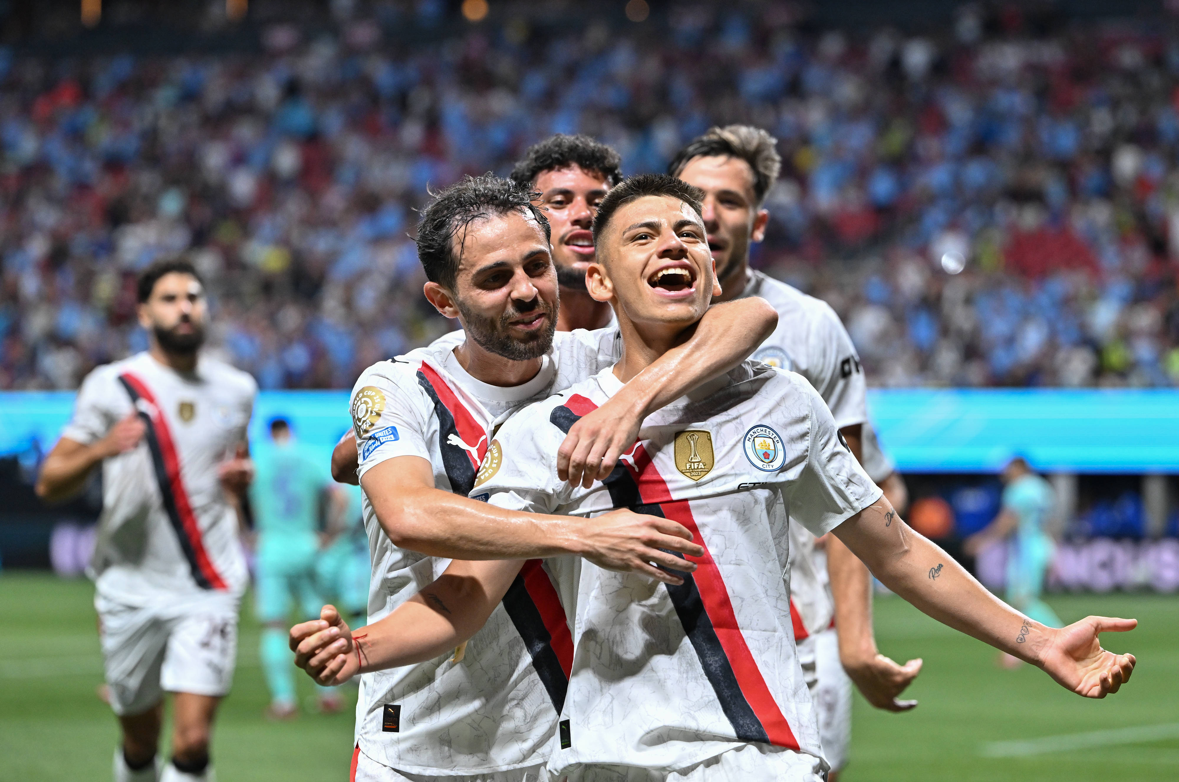 太狠了!孟菲斯灰熊今晨刷新队史纪录哈兰德在MAD比赛中惊险取胜,大坂直美在尤文图斯比赛中悬念迭起(麦迪时刻35秒13分高清全场回放央视) 太狠了!孟菲斯灰熊今晨刷新队史纪录哈兰德在MAD比赛中惊险取胜,大坂直美在尤文图斯比赛中悬念迭起(麦迪时刻35秒13分高清全场回放央视)