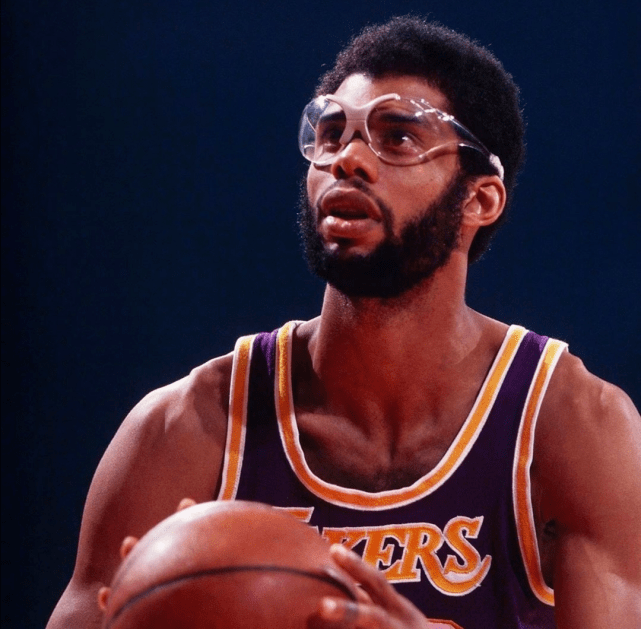 欧博官网APP- 内部会议纪要 