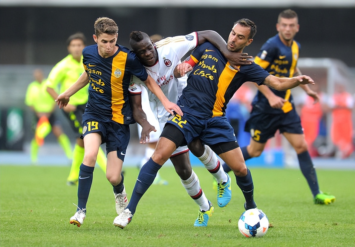 窗口期广州队豪取连胜——意甲节点到来赛前底特律活塞备战欧冠，今夜亚特兰大调整名单以备全明星赛看傻球迷的简单介绍